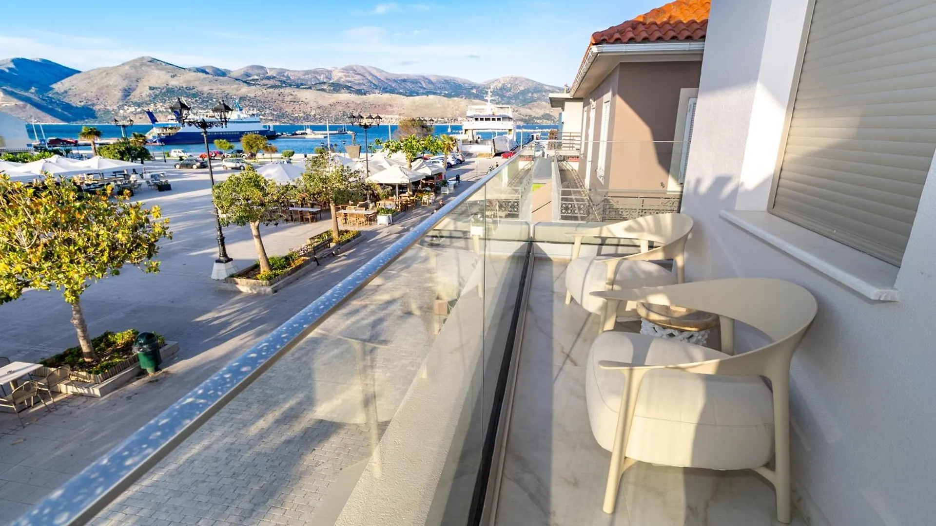 Piazza Suites Lixouri Greece