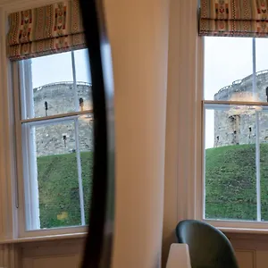 peckitt-street-castle-bailey.yorkshirehotels.net/