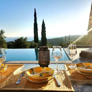  Villa Relux