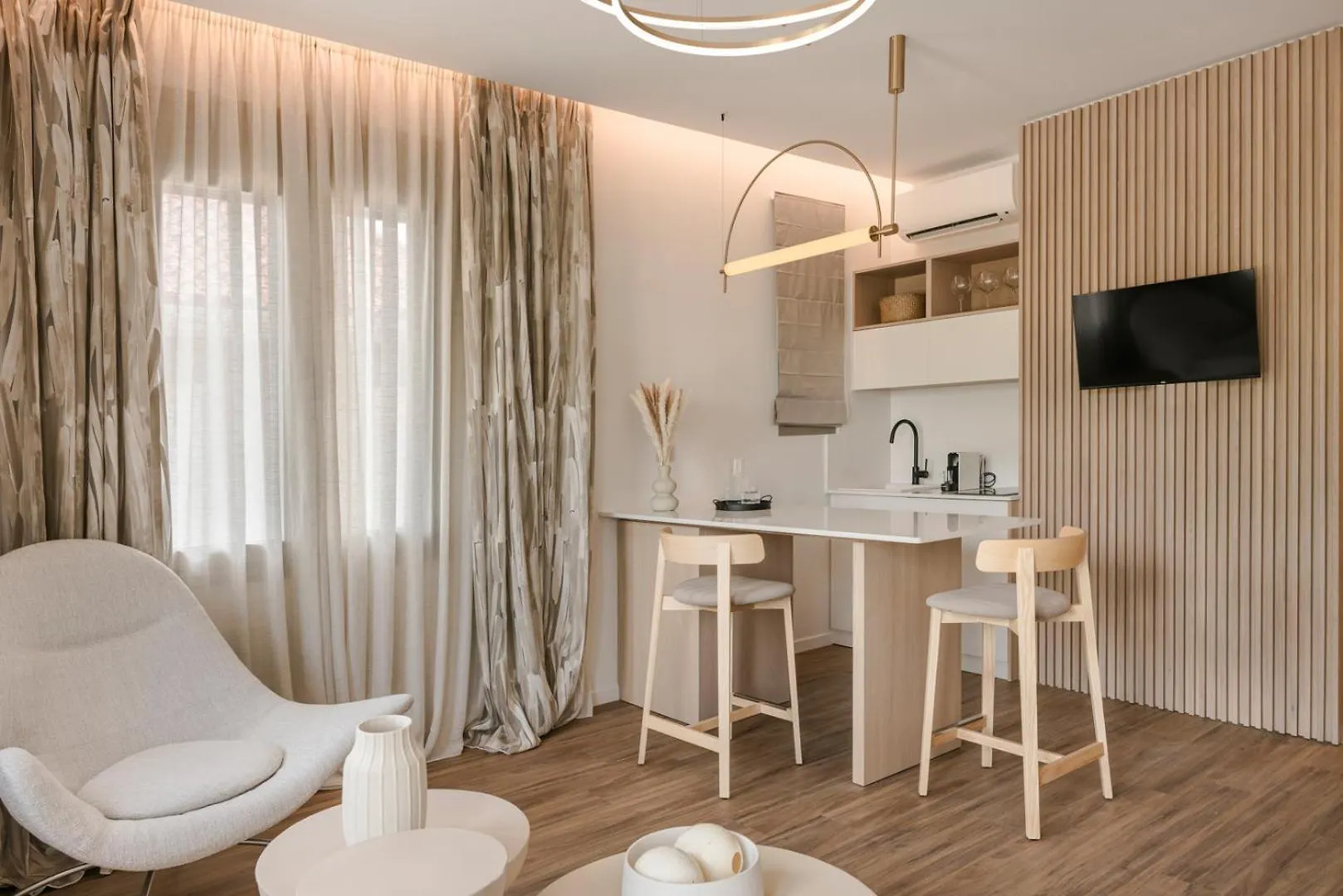 Piazza Suites Lixouri Greece