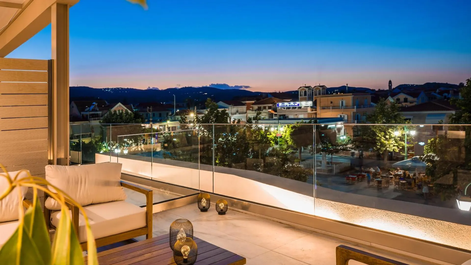 Piazza Suites Lixouri Apartment
