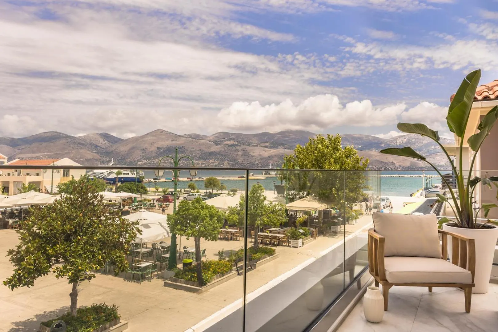 Piazza Suites Lixouri Greece